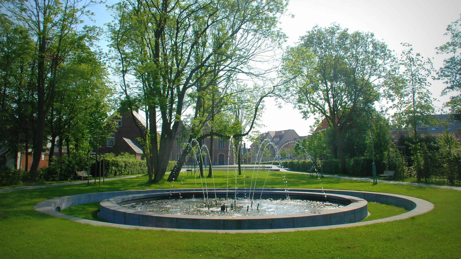 Oostnieuwkerke village green