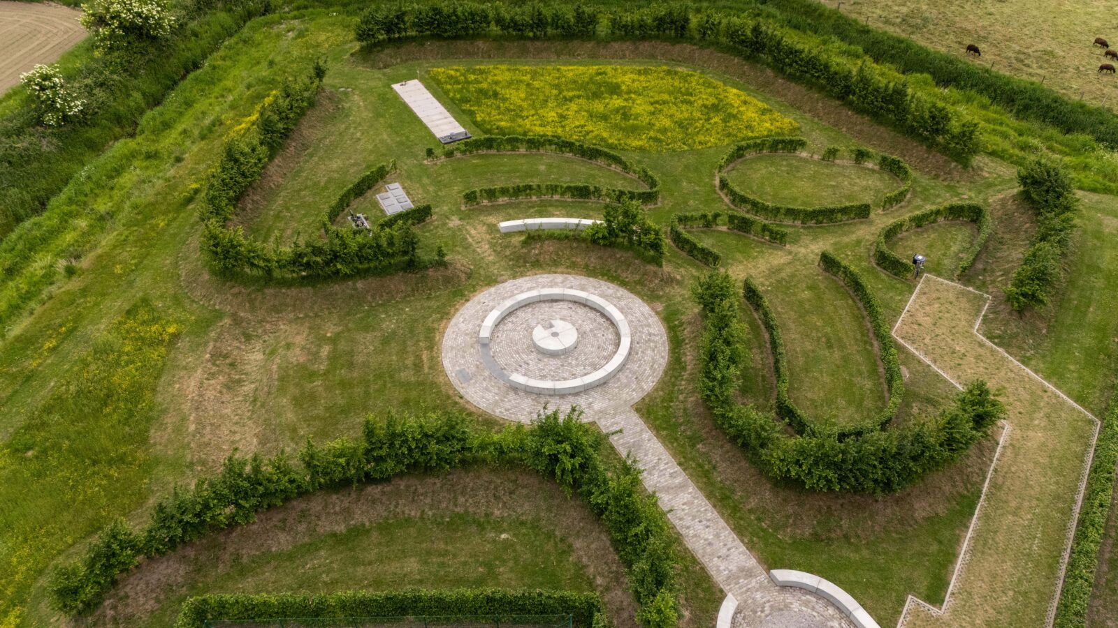 Proven cemetery